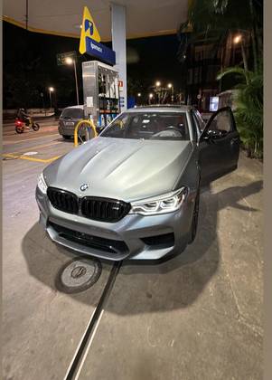 BMW M5 4.4 V8 TWIN POWER M XDRIVE STEPTRONIC BMW M5 4.4 V8 TWIN POWER M XDRIVE STEPTRONIC